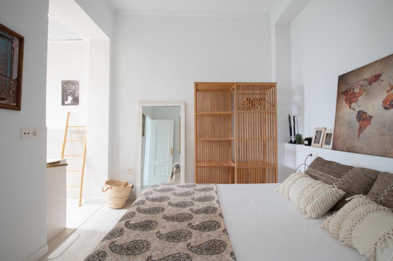 Oasis Con Patio Y Encanto En Centro Apartamento *
