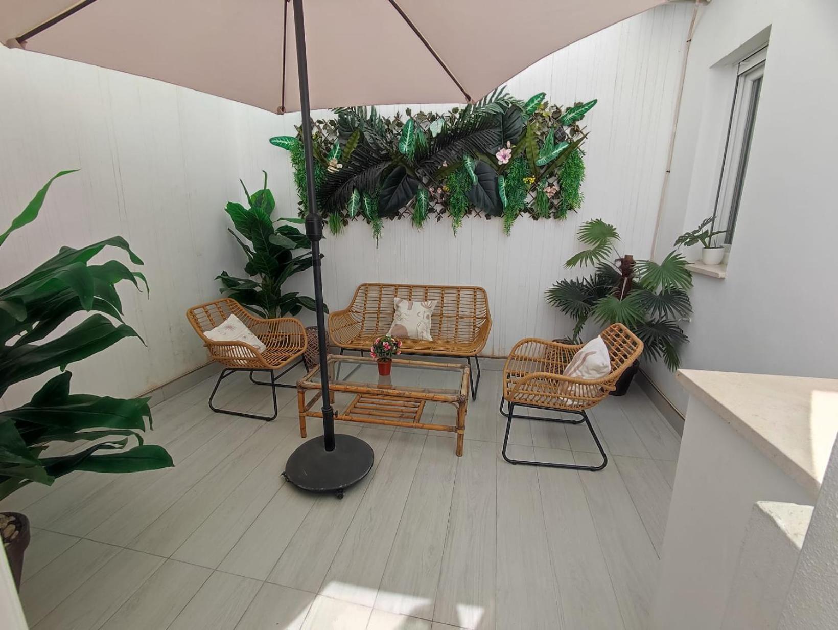 Apartamento Oasis Con Patio Y Encanto En Centro Sevilha